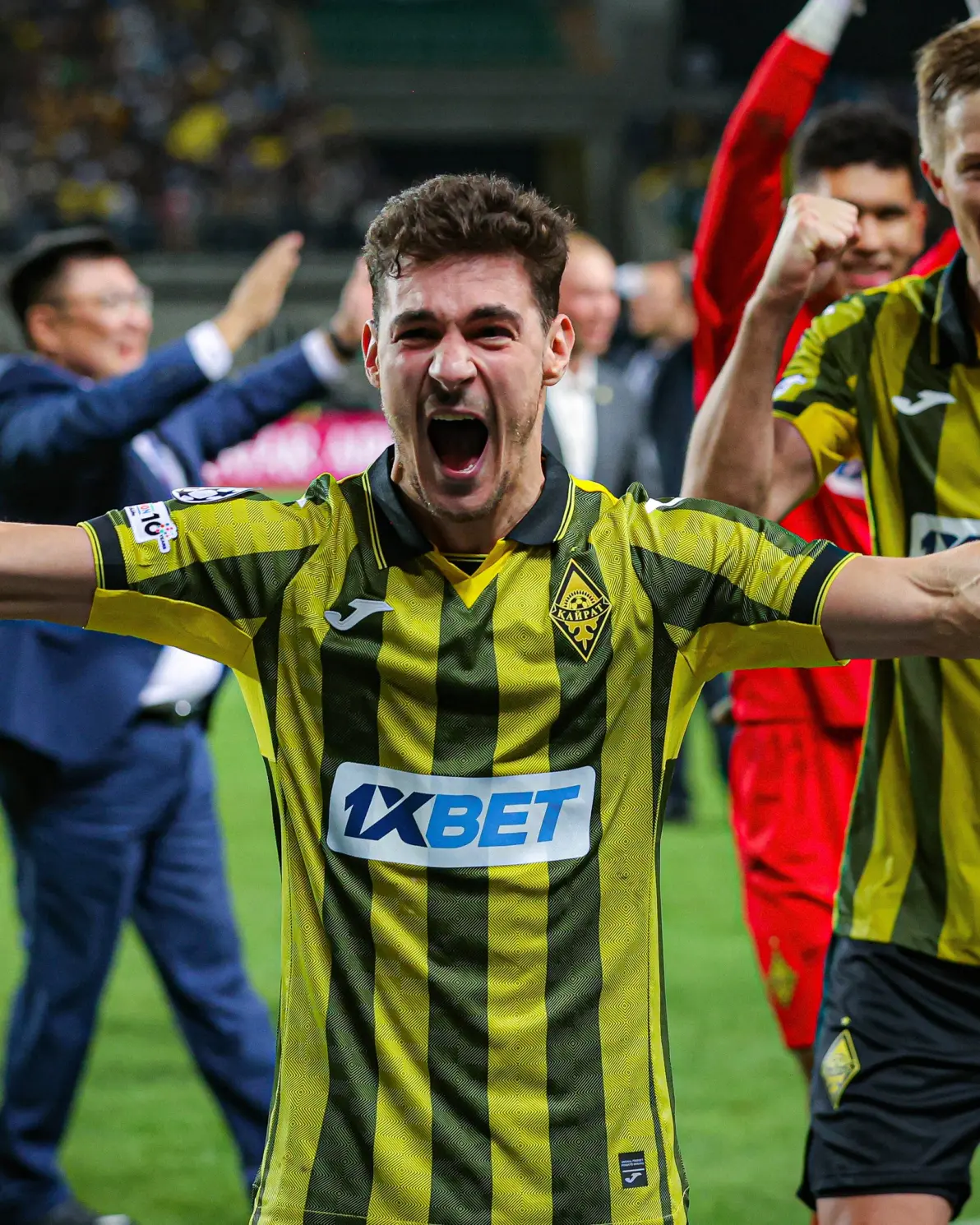 爱游戏网站入口-关于欧超杯清晨再迎强敌，埃因霍温临场应变，主帅态度——气氛紧张，控场能力受关注的信息