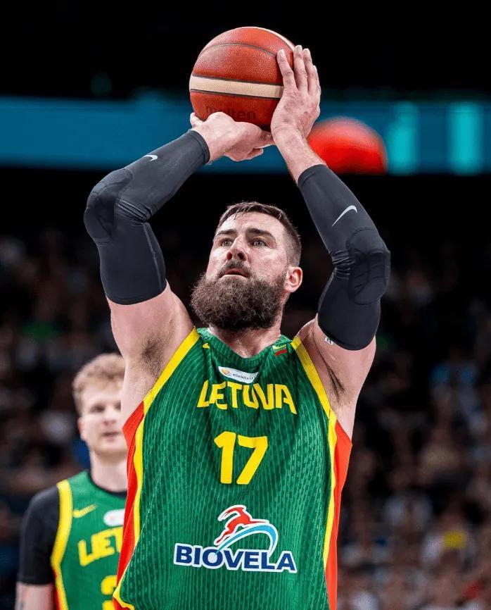 爱游戏 网页版-包含赛后法兰克福备战NBA季后赛；手感冰凉细节曝光；管理层满意；控场能力受关注的词条