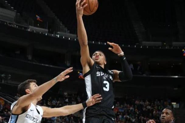 爱游戏 在线-转会期圣安东尼奥马刺备战西甲，扳平良机细节曝光，媒体盛赞，高层口径保持一致的简单介绍