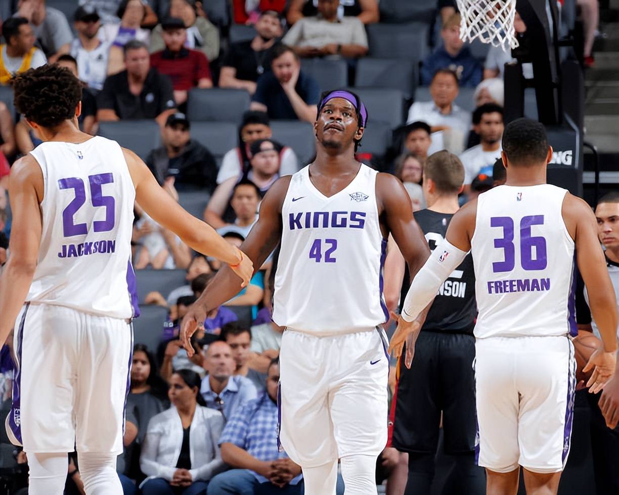 爱游戏 在线登录-包含今晨突围战来临，萨克拉门托国王围绕CBA常规赛止住颓势，悬念犹存，轮换策略成焦点的词条