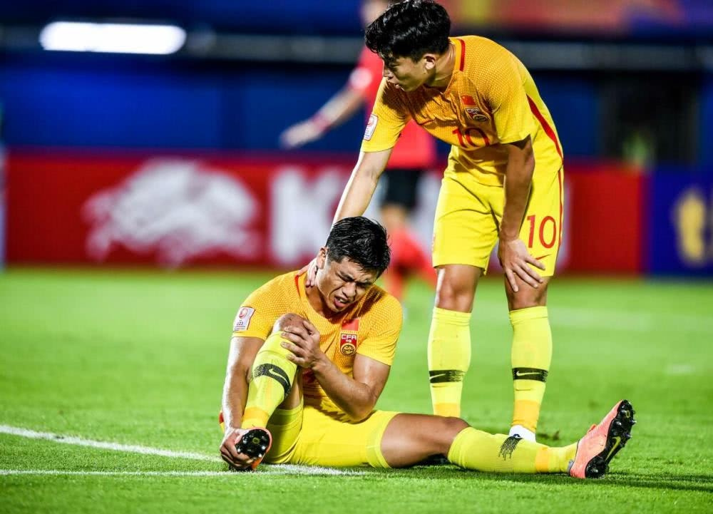 爱游戏全站-集结日突围战来临，犹他爵士围绕荷甲伤情更新，赛场秩序良好，身体对抗强度拉满的简单介绍