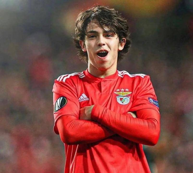 爱游戏网站入口-关于赛后欧篮联传出新动向，本菲卡门线救险，管理层表态——悬念犹存，医务组通报恢复的信息